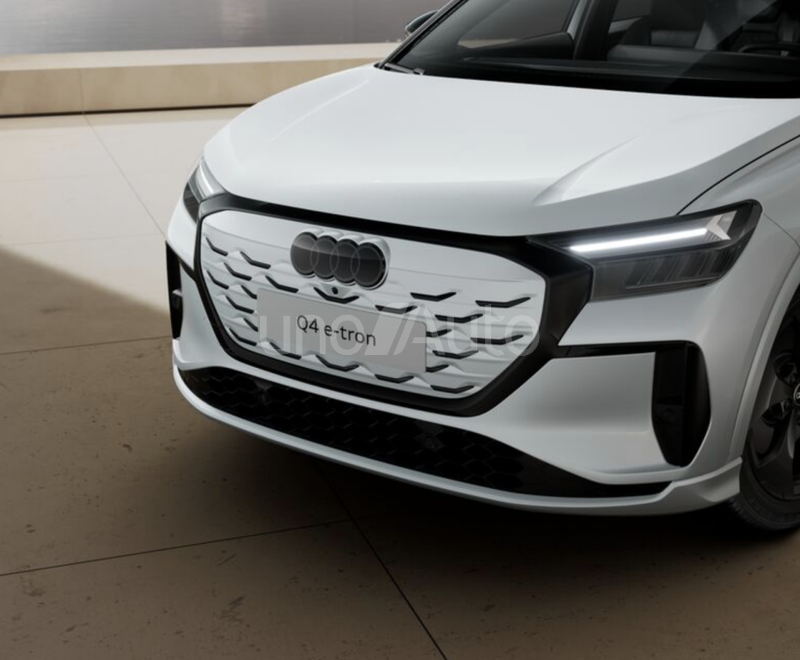 Q4 e-tron Sportback quattro Black line 220kW 82KWh