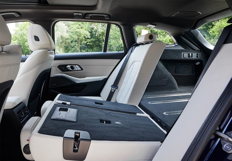 320dA Touring