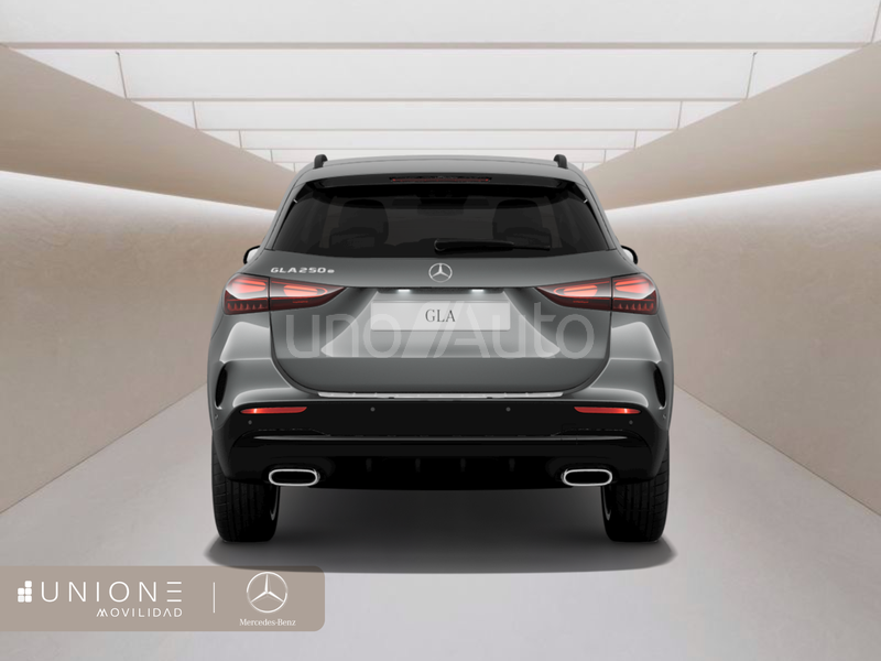 GLA 250 e con tecnología híbrida EQ