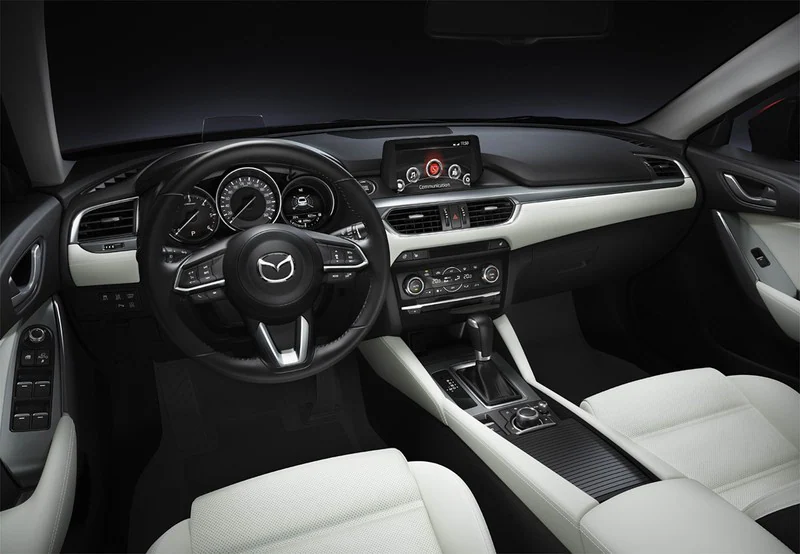 Mazda6 2.0 Skyactiv-G Exclusive-Line Black 165 Aut.