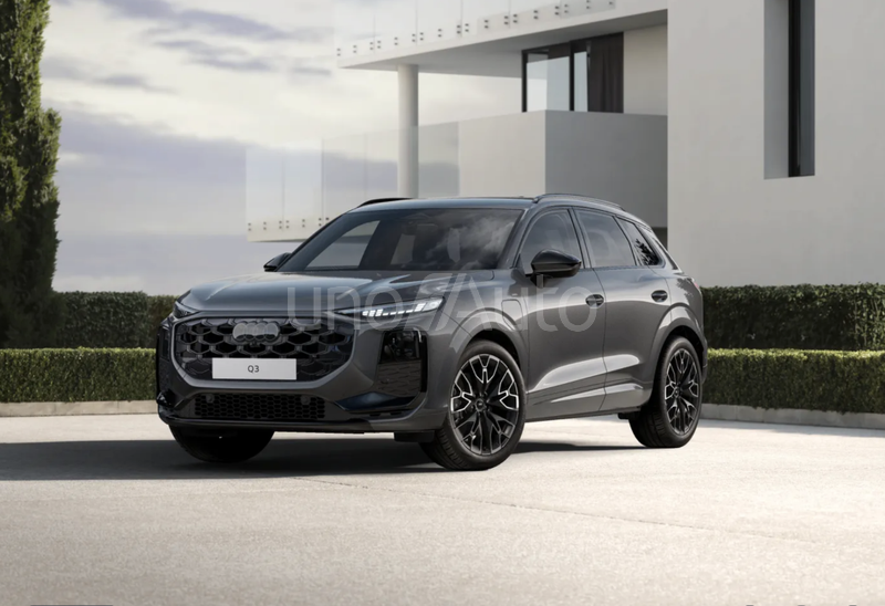 Q3 e-hybrid Black Line S tronic 200kW