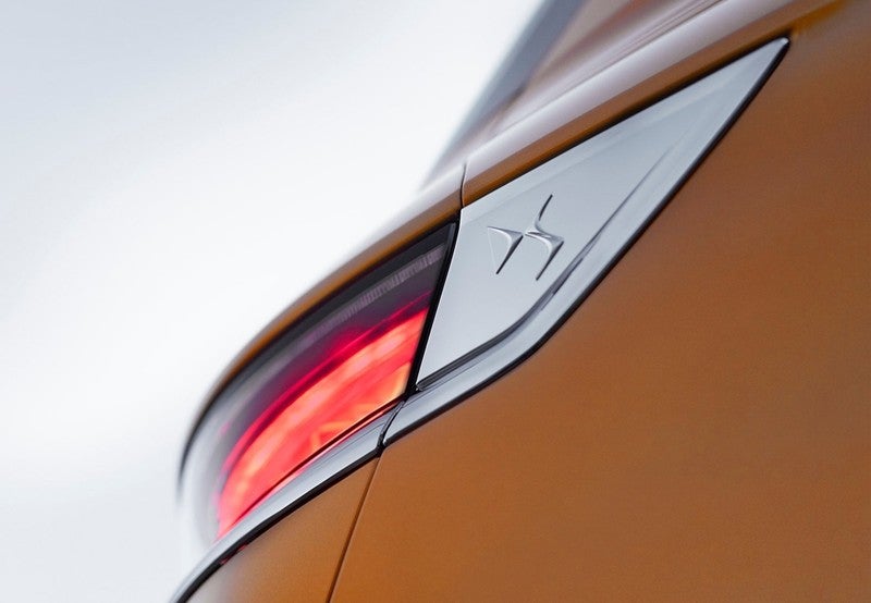 DS 7 Crossback PureTech 96kW (130CV) Auto. PERF.LINE