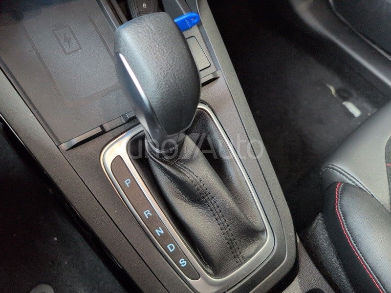 1.0 EcoBoost 125cv ST-Line X MHEV