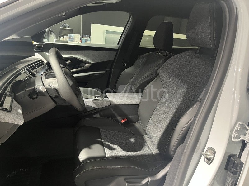 5008 Hybrid Allure Exclusive eDCS6 145