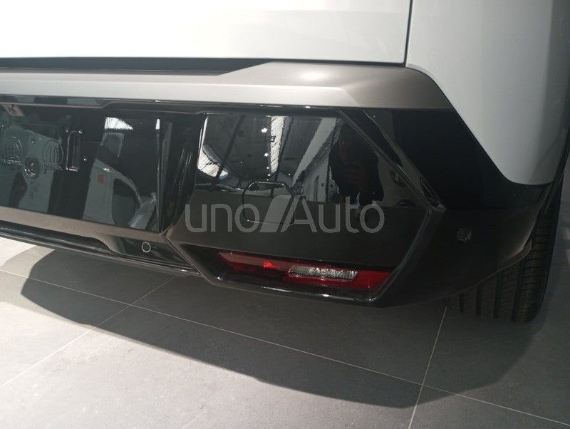 5008 Hybrid 136 GT eDCS6