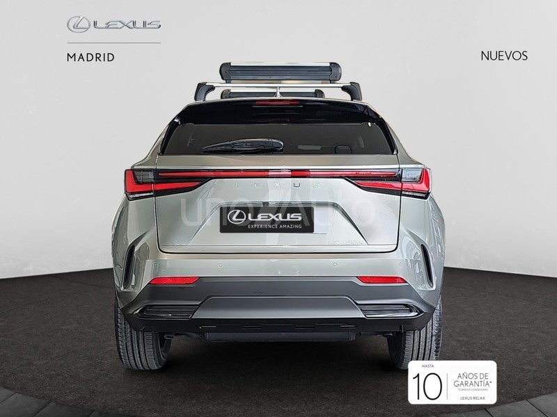 NX 450h+ Premium+ 4WD