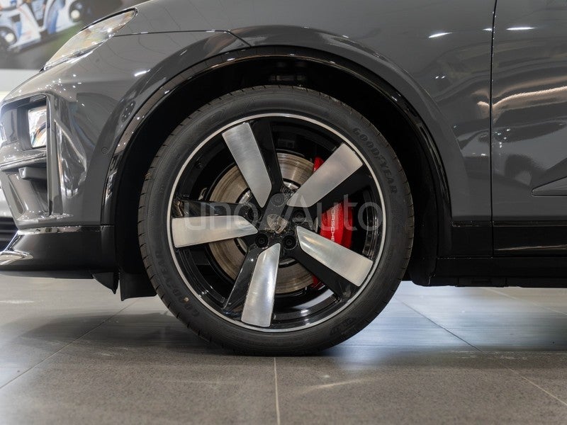 Macan Turbo