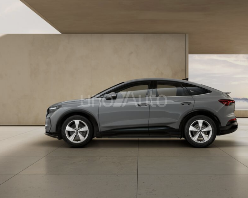 Q4 e-tron Sportback Business 150kW 63KWh