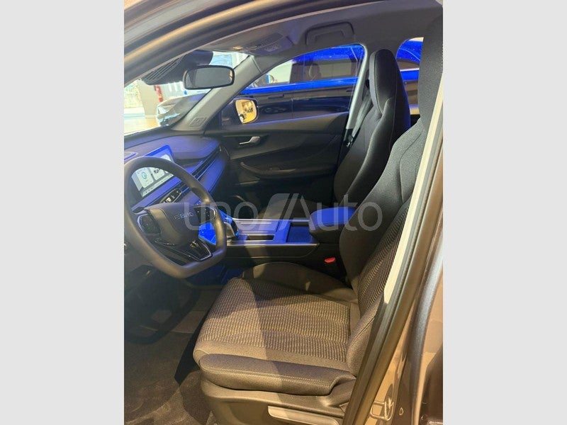 1.5 DHE HEV Premium CVT