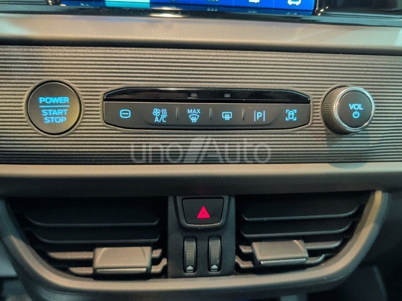 Tourneo Courier 1.0 Ecoboost Titanium