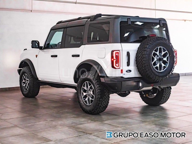 Bronco 2.7 EcoBoost V6 Badlands 335 Auto.