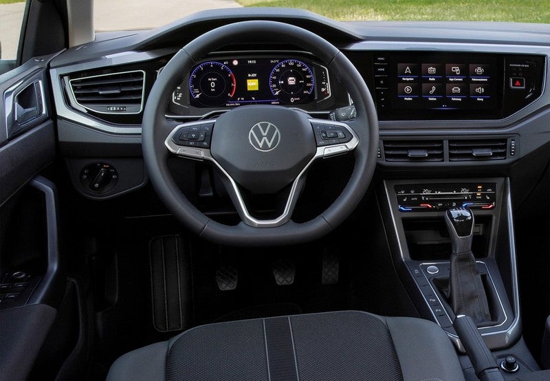 VOLKSWAGEN Polo