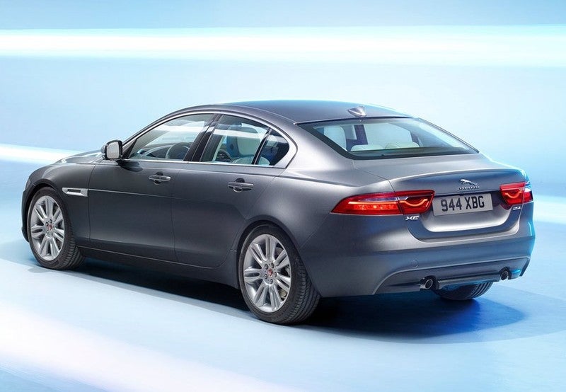 XE 2.0 I4 Pure Aut. 250