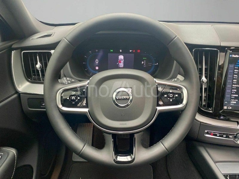 2.0 T6 AWD Recharge Plus Black Ed AT
