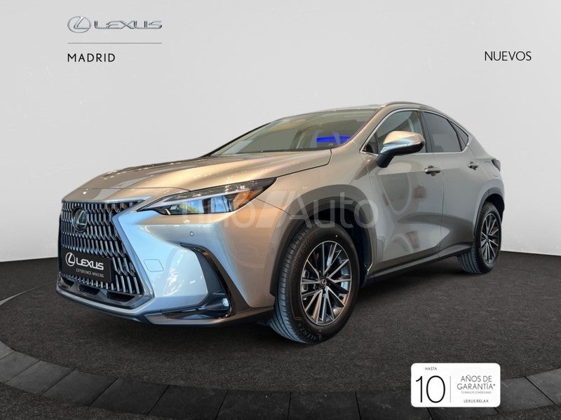NX 450h+ Premium+ 4WD