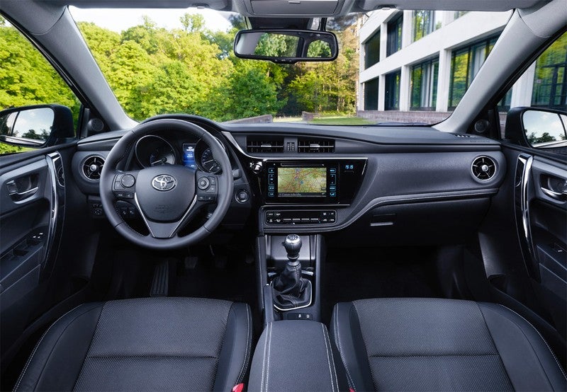 Auris Touring Sports hybrid 140H Advance
