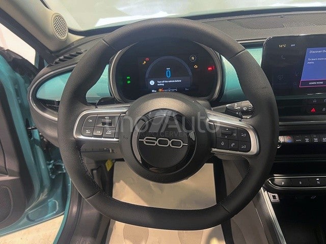 600 1.2 MHEV DDCT 81kW