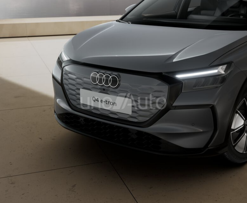 Q4 e-tron Business 150kW 63KWh