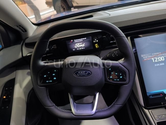 CX740S Select R. Extendido RWD 77kWh