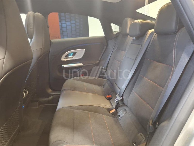 CLASE CLA 180 con tecnología híbrida