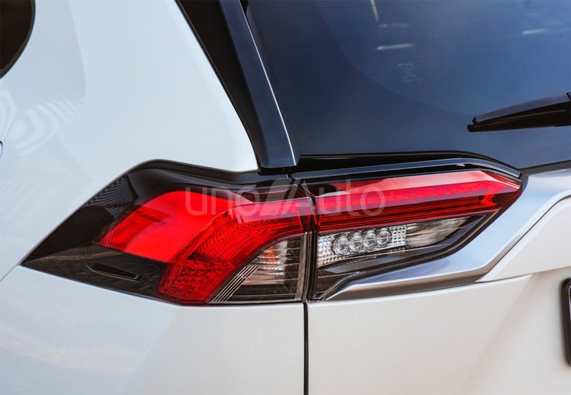 RAV-4 2.5 hybrid 2WD Style