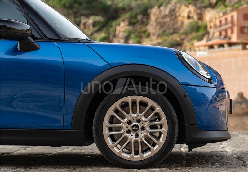 Mini Cooper 5 puertas C Essential Aut.