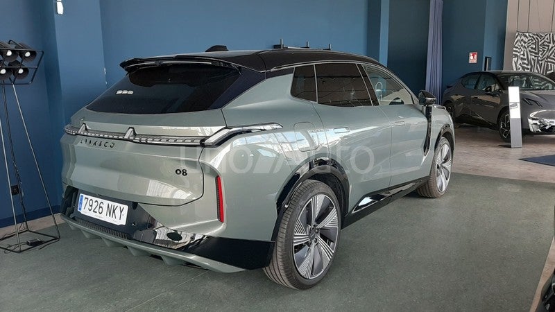 LYNK&CO 08 MORE