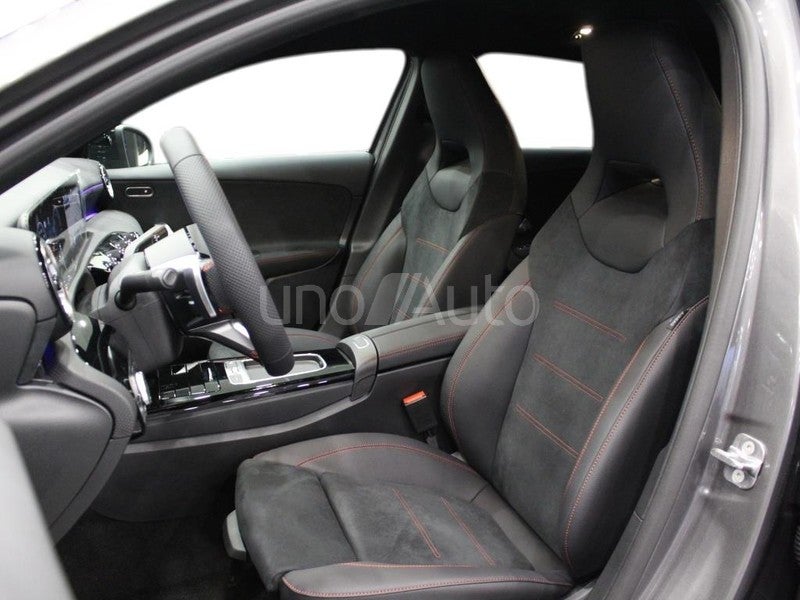 CLASE A 250 e con tecnología híbrida EQ