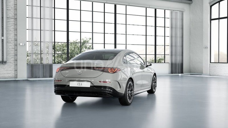 CLA CLA 180 con tecnología híbrida