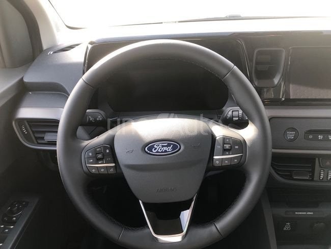 Tourneo Courier 1.0 Ecoboost Titanium