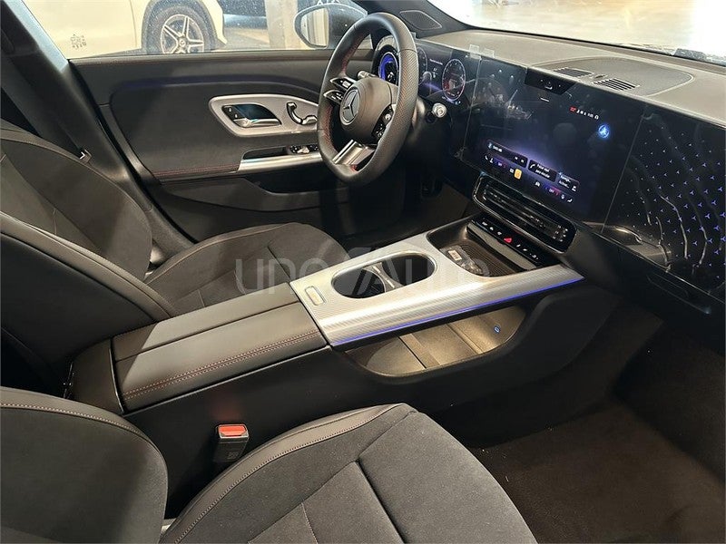 CLASE CLA 180 con tecnología híbrida