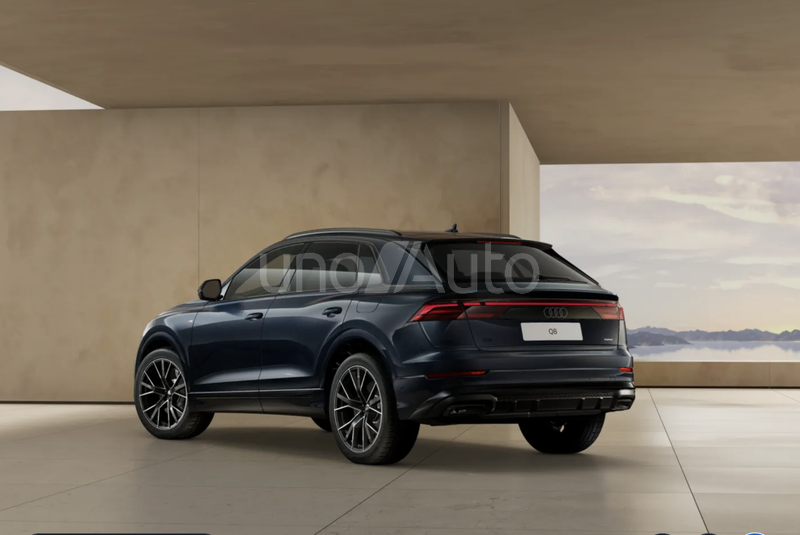 Q8 55 TFSIe Black line quattro tiptronic