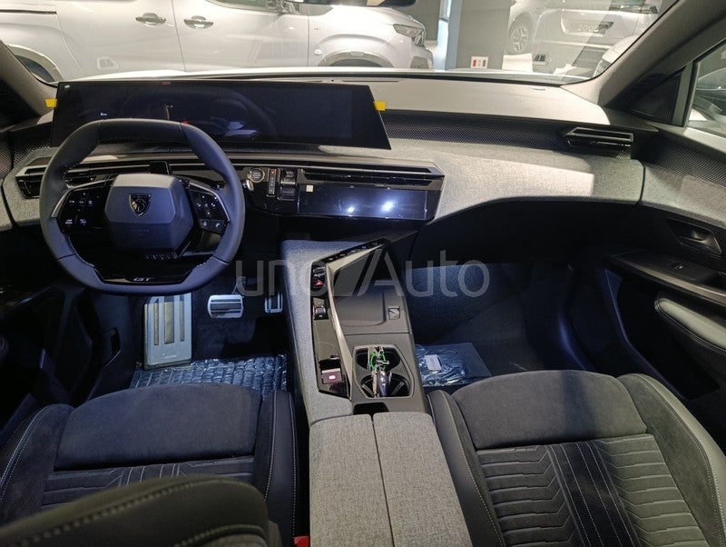 3008 Hybrid GT Exclusive eDCS6 145