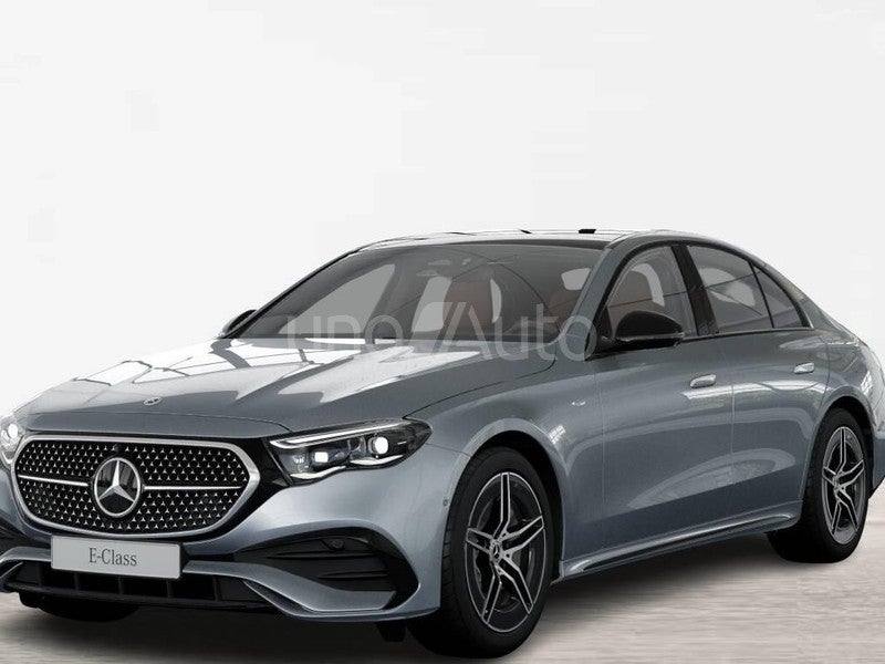 CLASE E 300 e con tecnología hibrida EQ