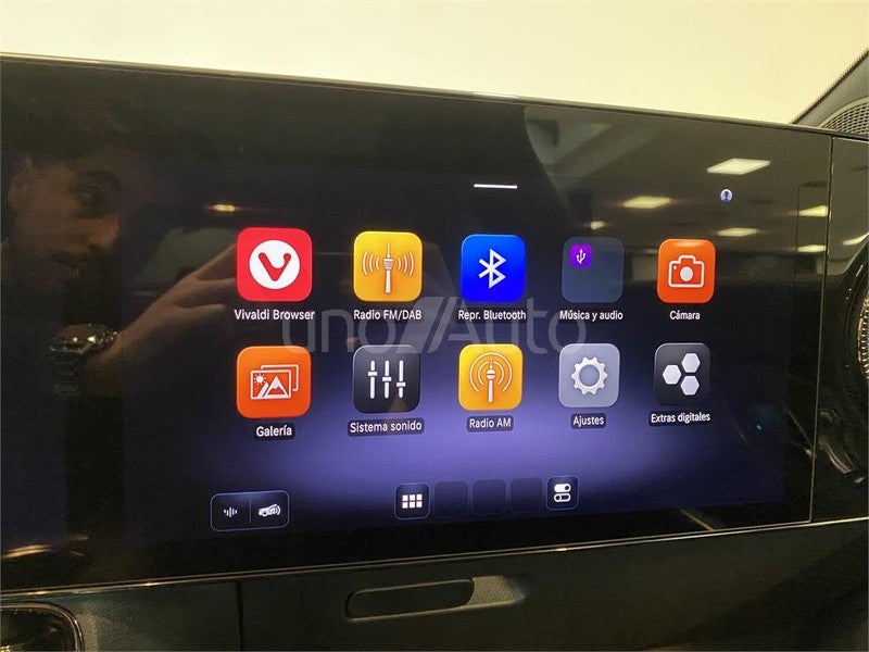 CLASE CLA 220 con tecnología híbrida