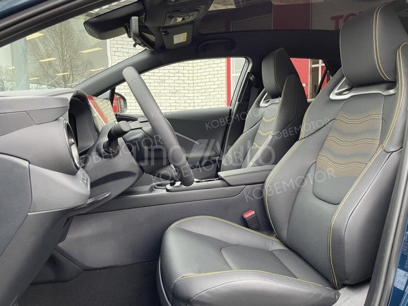 C-HR 220PH Spirit