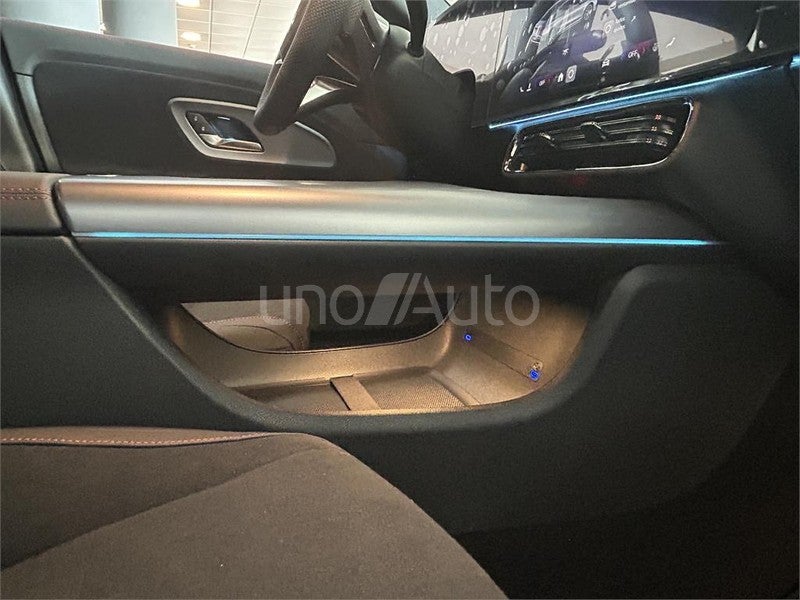 CLASE CLA 180 con tecnología híbrida