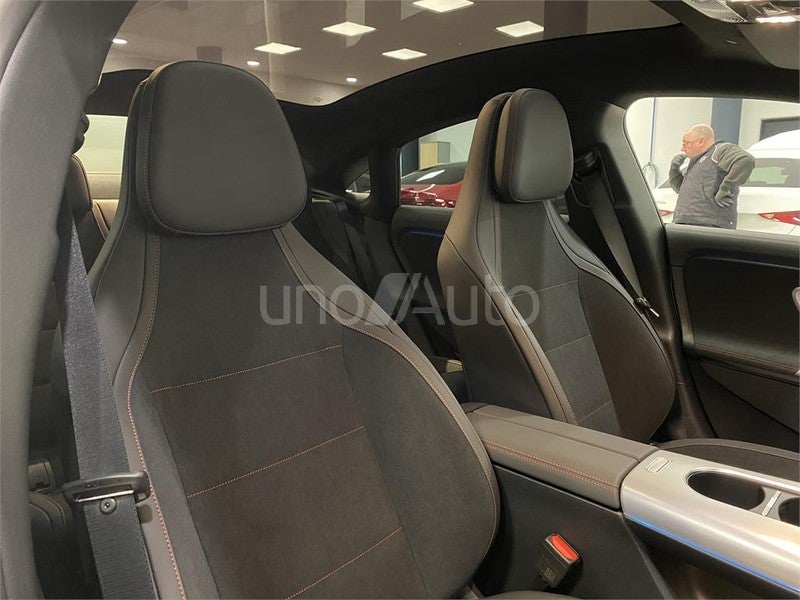 CLASE CLA 220 con tecnología híbrida