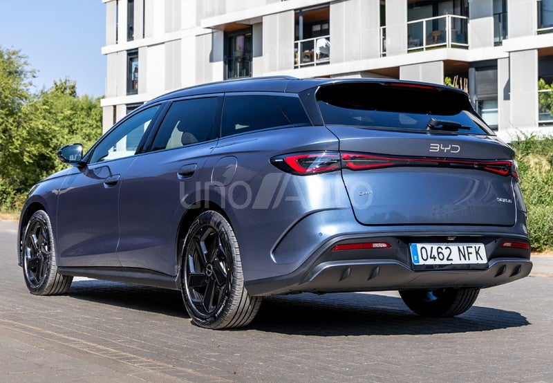 Seal 6 DM-i Touring Comfort 156kW