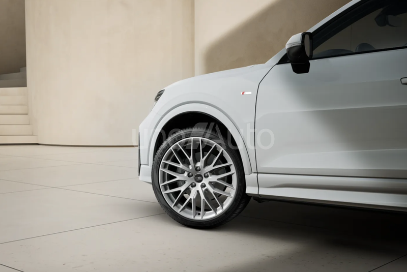 Q2 35 TFSI Adrenalin S tronic 110kW