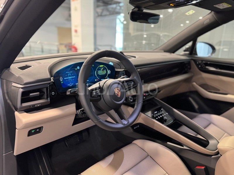 Macan 4