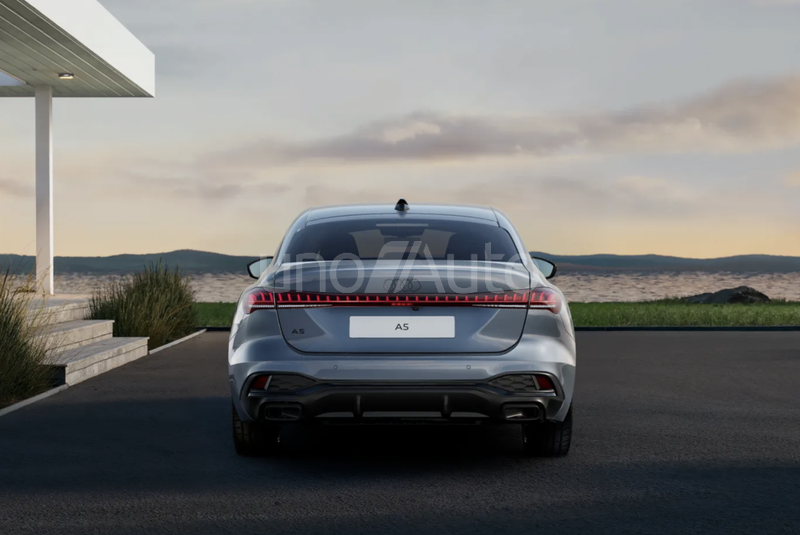 A5 TFSI Black line S tronic 110kW