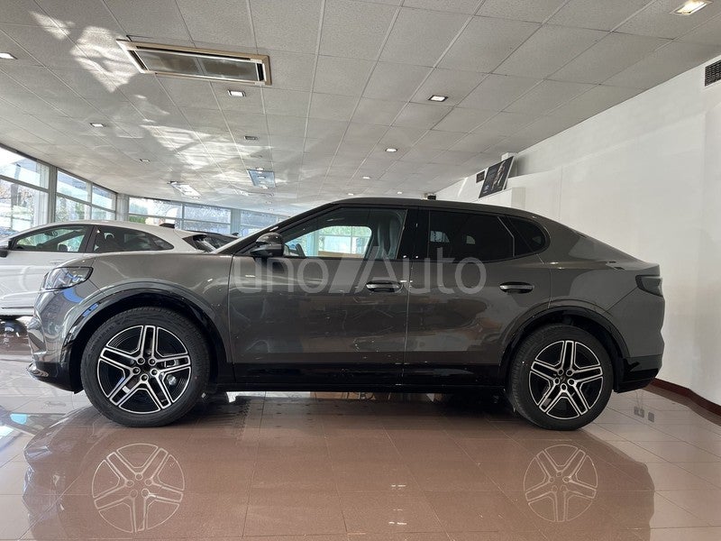 Capri RWD Rango Extendido Premium 77kWh