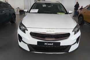 KIA XCeed 1.5 MHEV Drive