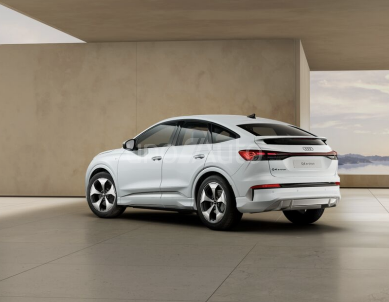 Q4 e-tron Sportback performance S line 210kW 82KWh
