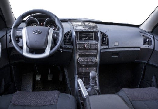 XUV500 2.2D W8 FWD