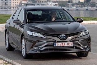 TOYOTA Camry Híbrido Business Aut.