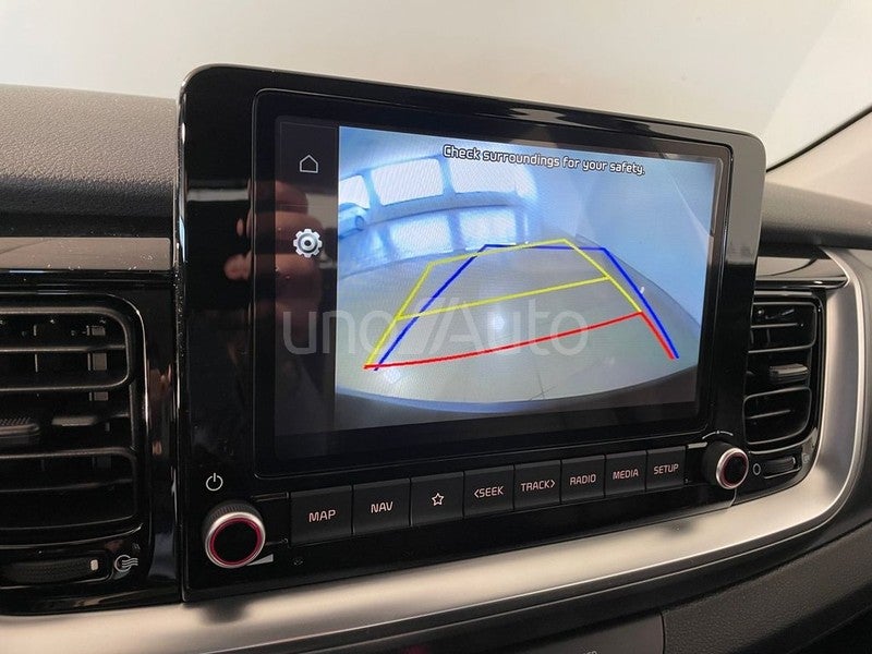 1.0 T-GDi 74kW (100CV) MHEV Drive DCT