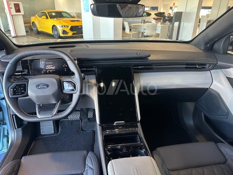 Explorer RWD Rango Extendido Premium  77kWh