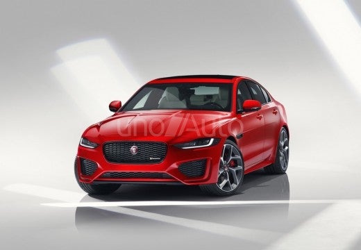 XE 2.0 I4 R-Dynamic SE RWD Aut. 250
